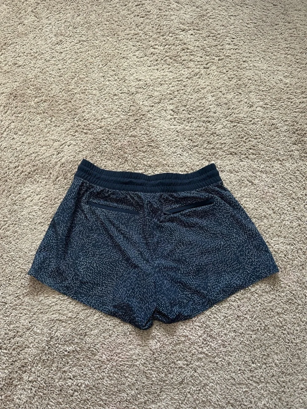 Athleta Baja Navy Blue Printed Shorts Drawstring Waist Pockets Size 6